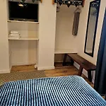 Marina Lounge 3* 蓬塔德尔加达
