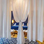 Marina Lounge 招待所 蓬塔德尔加达