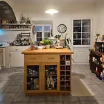 Marina Lounge 3* 蓬塔德尔加达